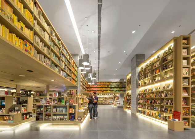Saraiva bookshop by Studio Arthur Casas