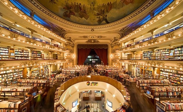 Un teatro del XIX secolo trasformato in una libreria spettacolare a Buenos Aires