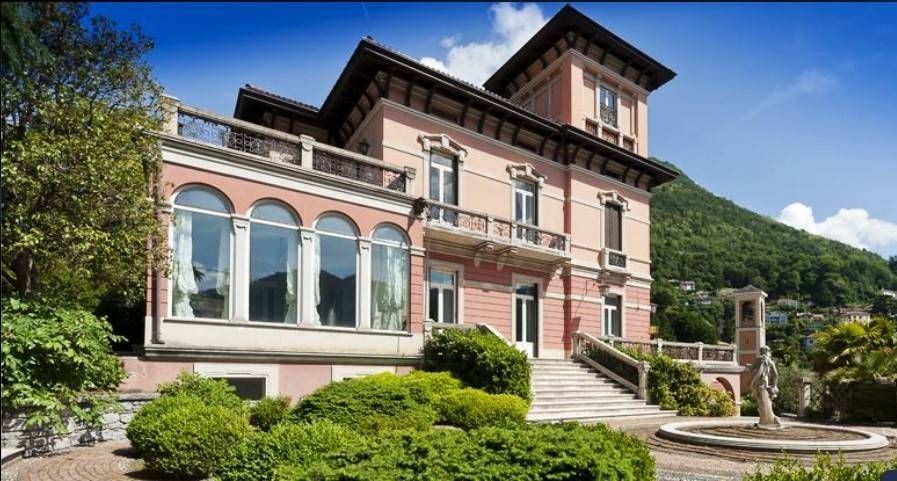 Villa des années 1900 à vendre au lac de Côme