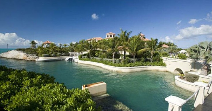 Case da sogno: isola con villa di lusso nel mar dei caraibi (bahamas)