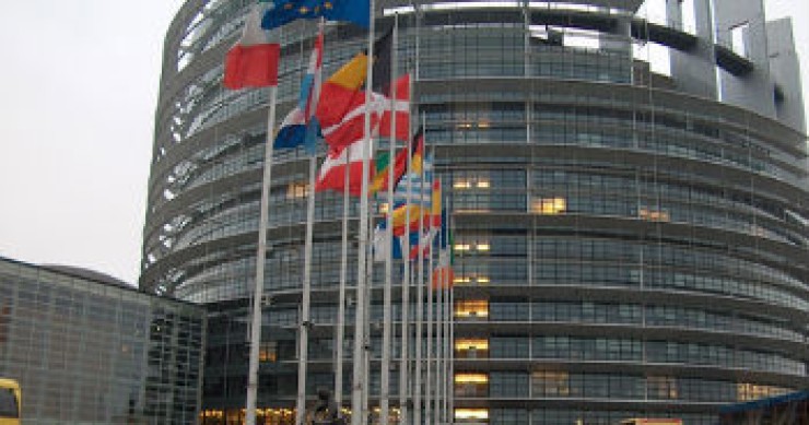L'europa "tiene" atene e propone una tassa sulle transazioni finanziarie